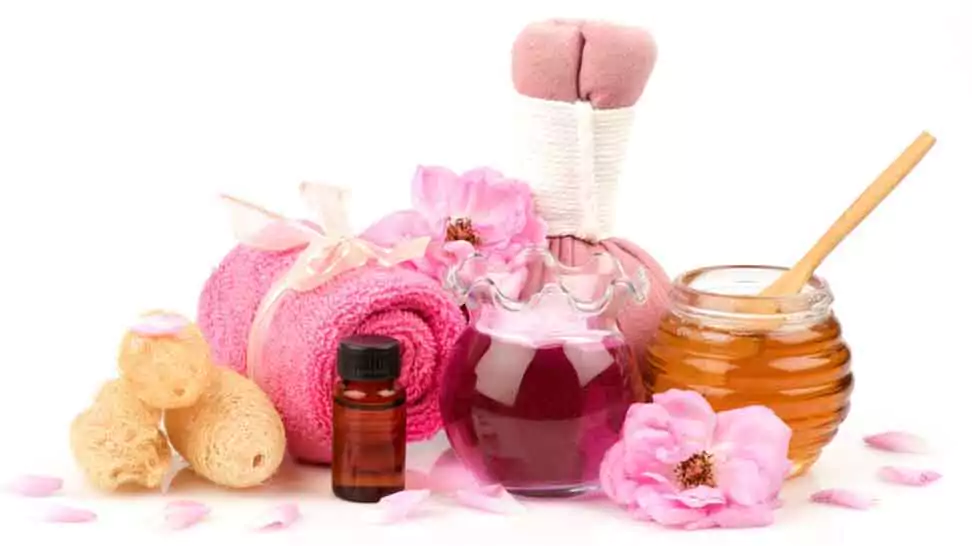 Rose water and honey mask ingredients