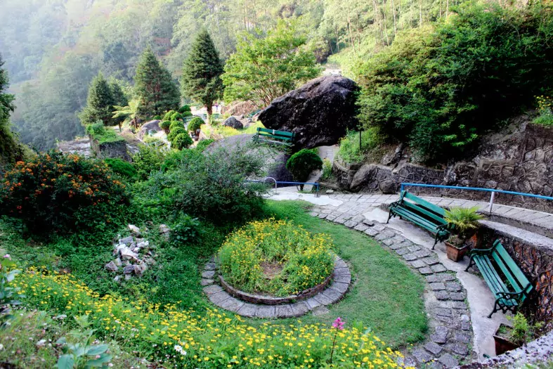 picture of barbotey rock garden darjeeling