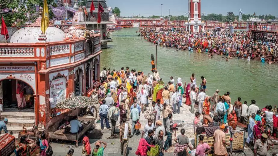 pilgrims at kumbh mela festival in haridwar