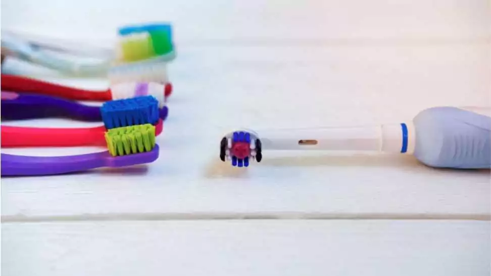 manual toothbrushes and electric toothbrush